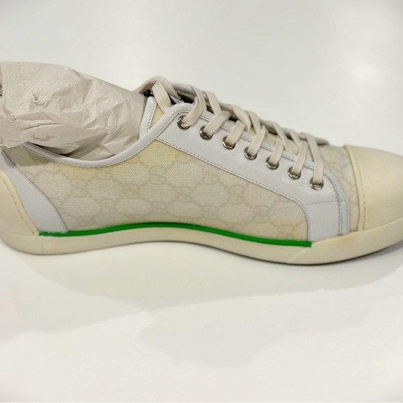 Gucci White and Green Sneakers - Picture 4 of 15